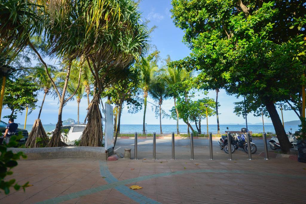 Хостел Irest Ao Nang Seafront Экстерьер фото