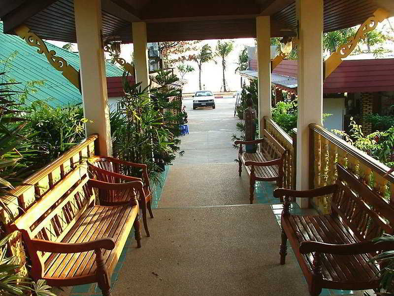 Хостел Irest Ao Nang Seafront Экстерьер фото