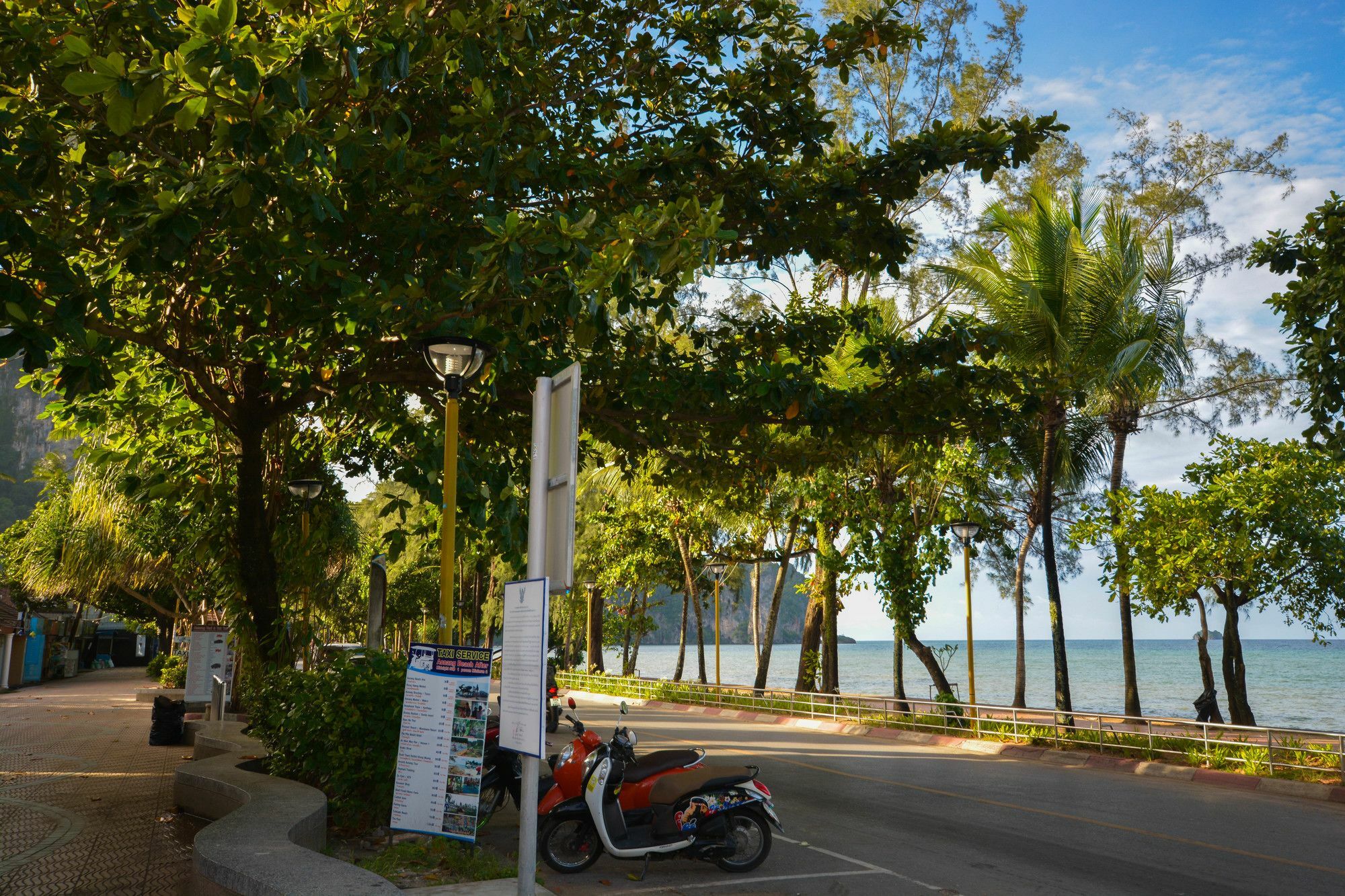 Хостел Irest Ao Nang Seafront Экстерьер фото